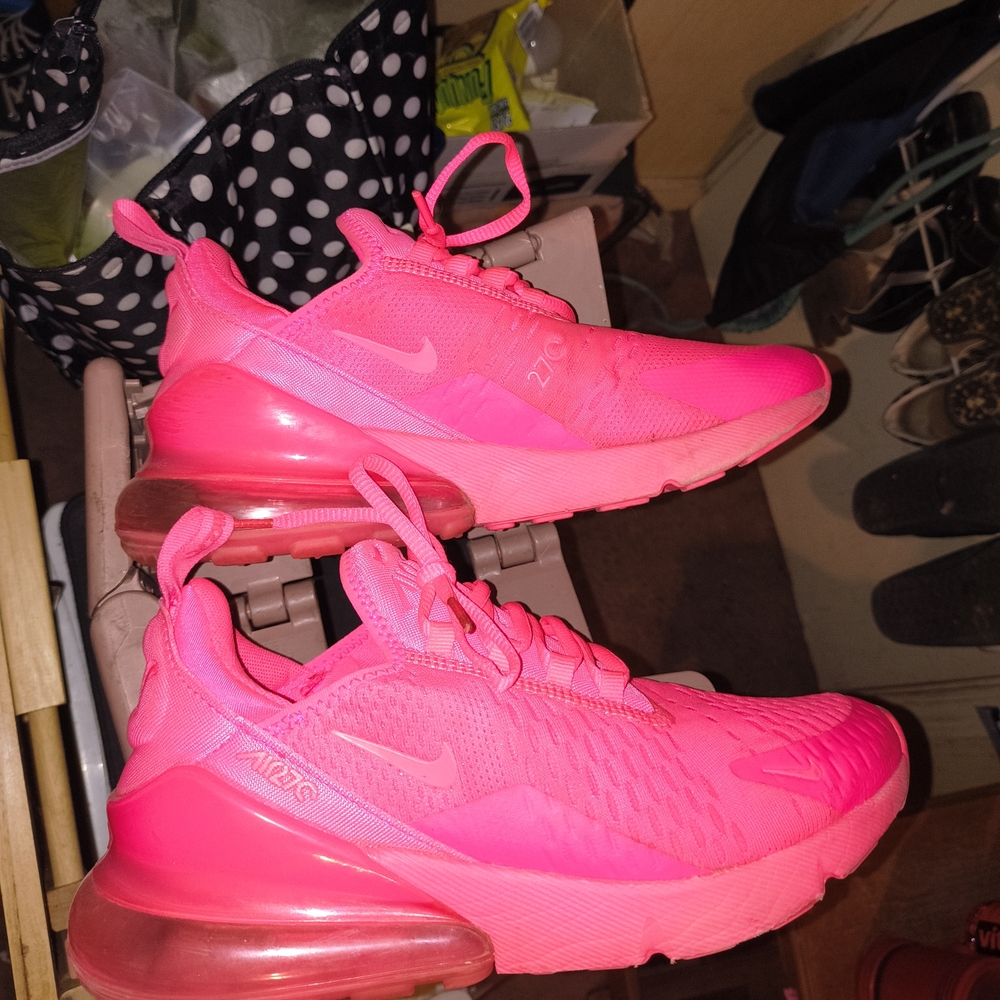 Nike Women’s Air Max 270 Neon Pink Athletic Sneakers - Picture 3 of 8